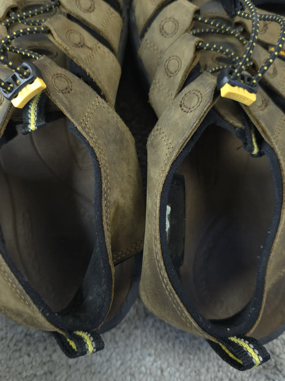 KEEN Newport Waterproof Leather Hiking Sandals Mens Size 9.5 Shoes Brown Outdoor